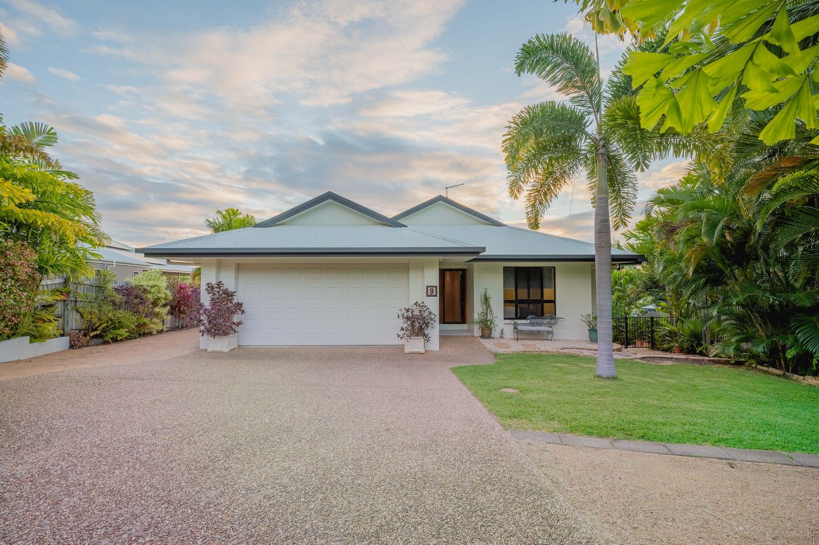 9 Kensington Court, Castle Hill QLD 4810, Image 0