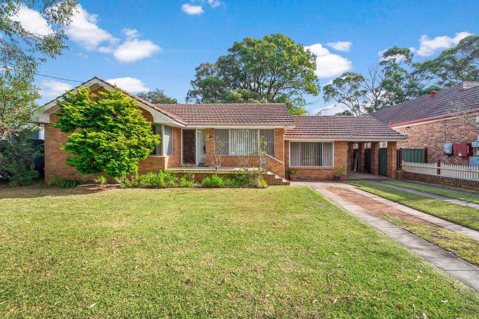 76 Victor Avenue, Picnic Point NSW 2213, Image 1