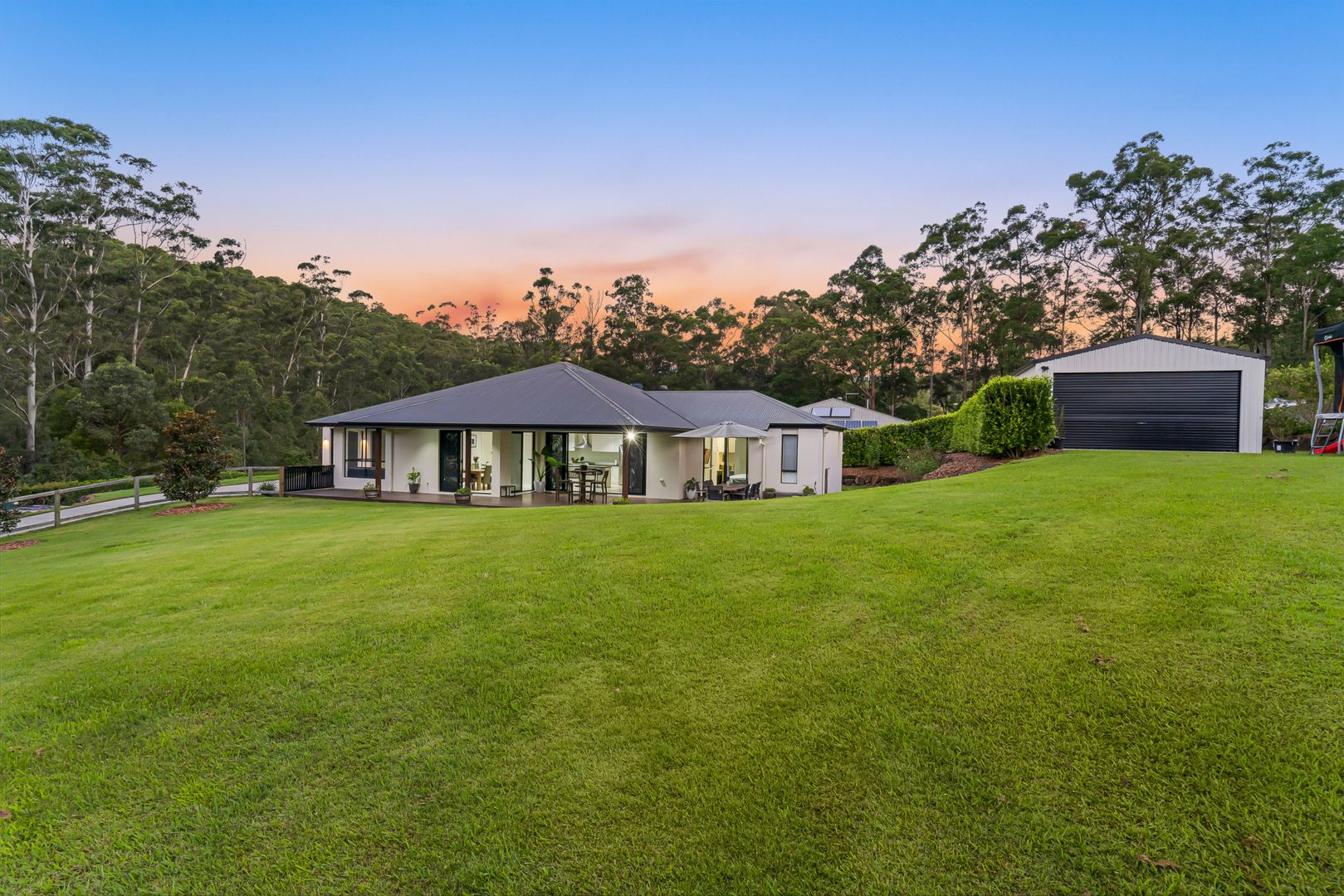 89 Nathanvale Drive, Mount Nathan QLD 4211, Image 2