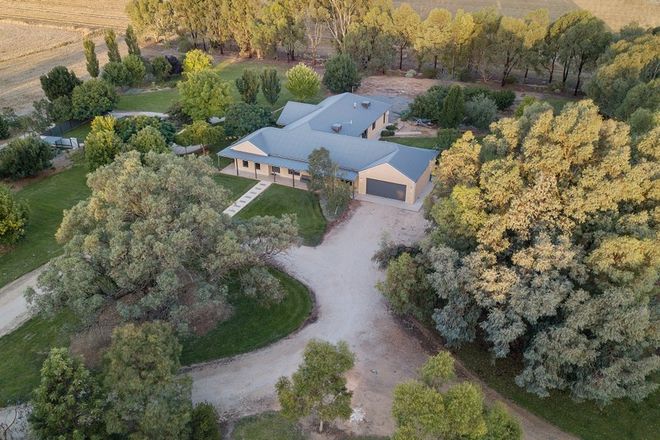 Picture of 158 Bourchiers Road, STRATHMERTON VIC 3641