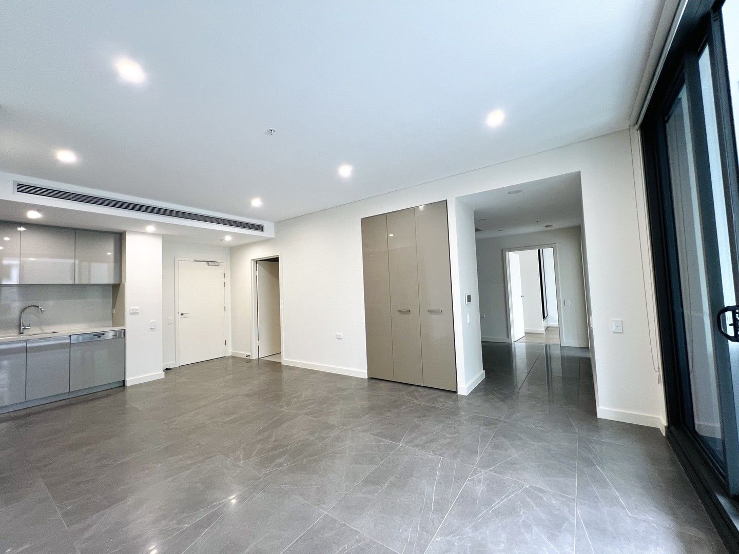 2 bedrooms Apartment / Unit / Flat in Level 1/101 Waterloo Road MACQUARIE PARK NSW, 2113