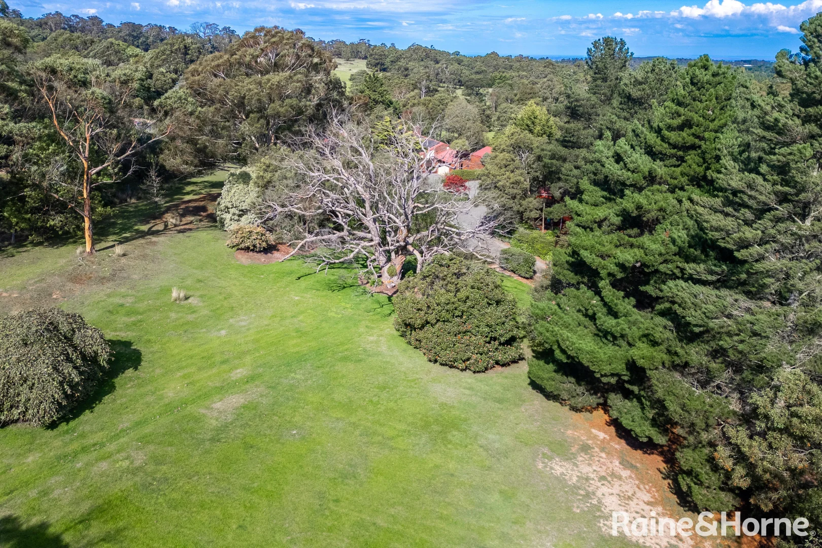 Additional image 30 of 56 Outawood Rise, Gisborne VIC 3437