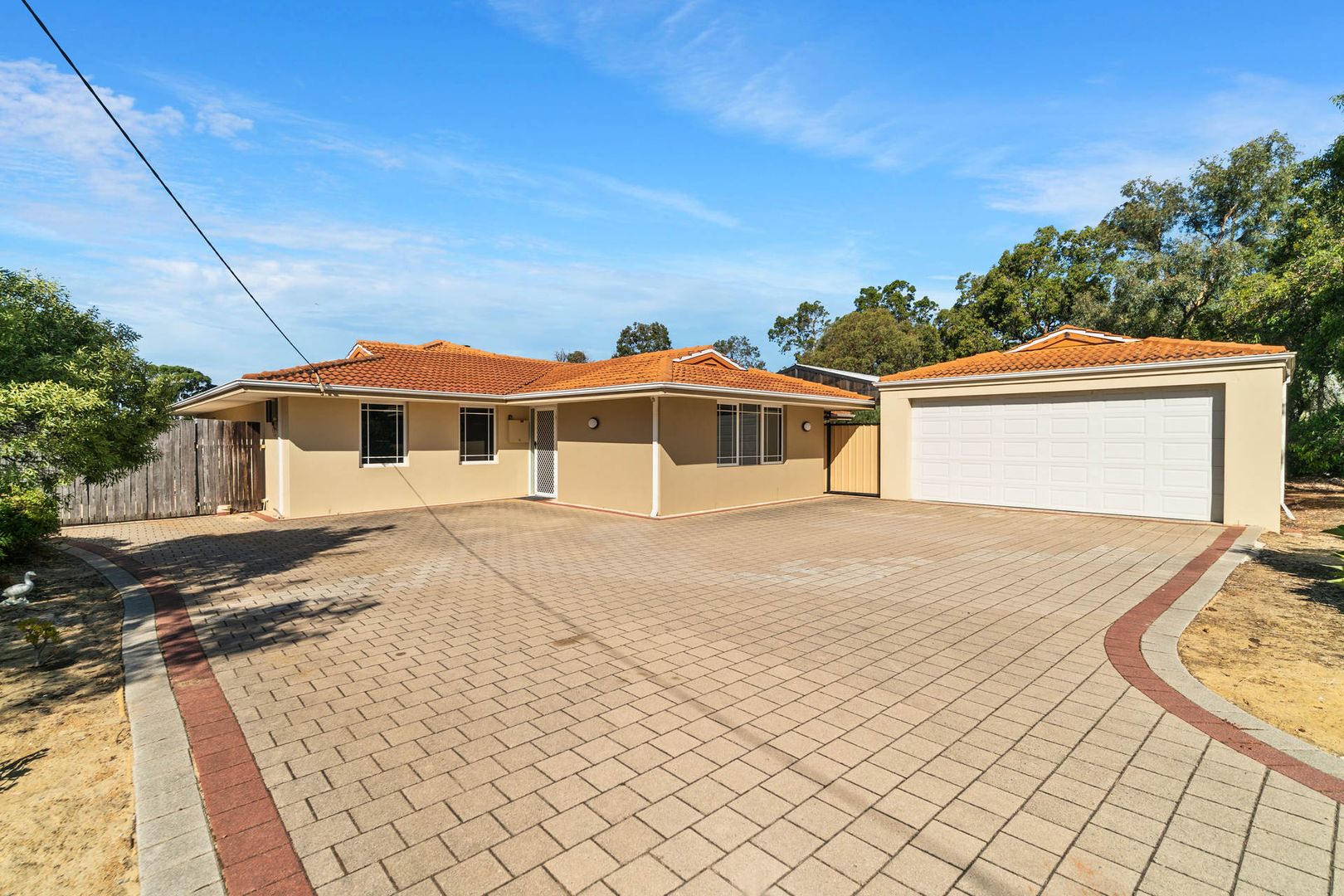 6 Madera Place, Lesmurdie WA 6076, Image 2