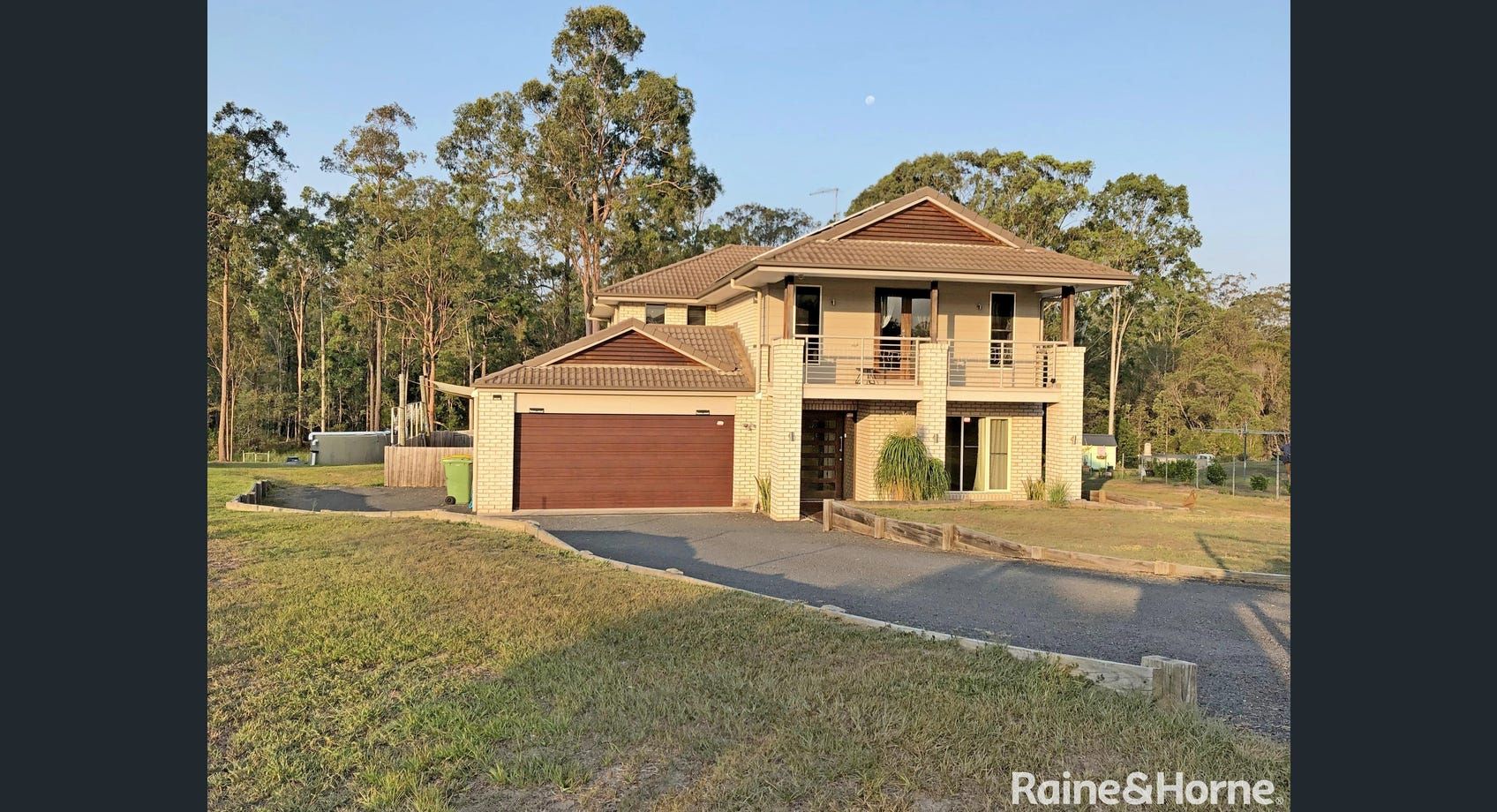 4 bedrooms House in 36 Bluewing Court GREENBANK QLD, 4124