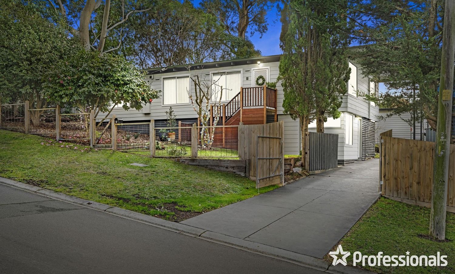 3 Rangeview Road, Mount Evelyn VIC 3796, Image 0