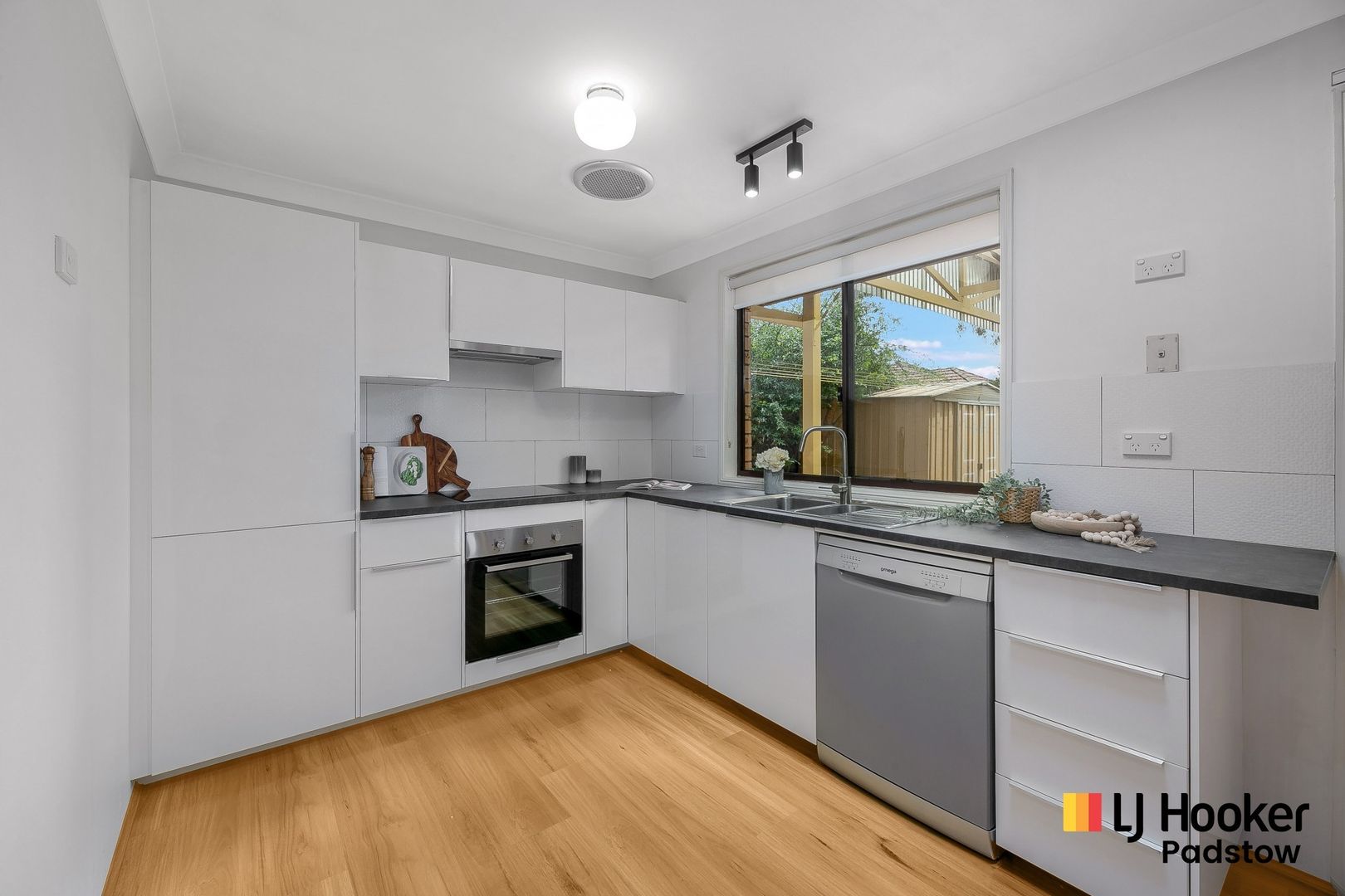 40A Carrington Street, Revesby NSW 2212, Image 2