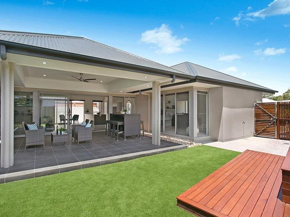 5 Swan Court, Wakerley QLD 4154