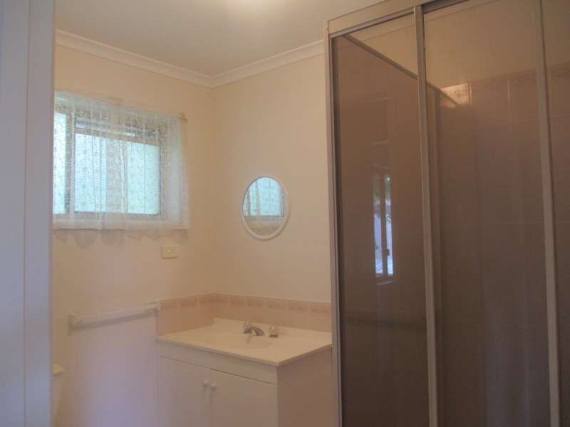 3 bedrooms Apartment / Unit / Flat in 5/5 Delanty Court EDENS LANDING QLD, 4207
