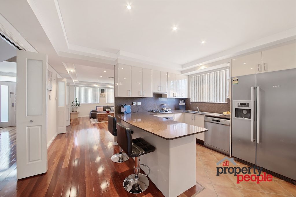 2 Flynn Place, Bonnyrigg Heights NSW 2177, Image 2