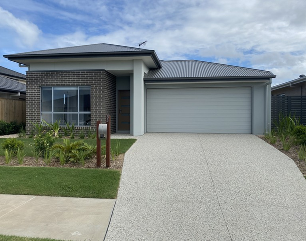 85 Greenview Circuit, Arundel QLD 4214