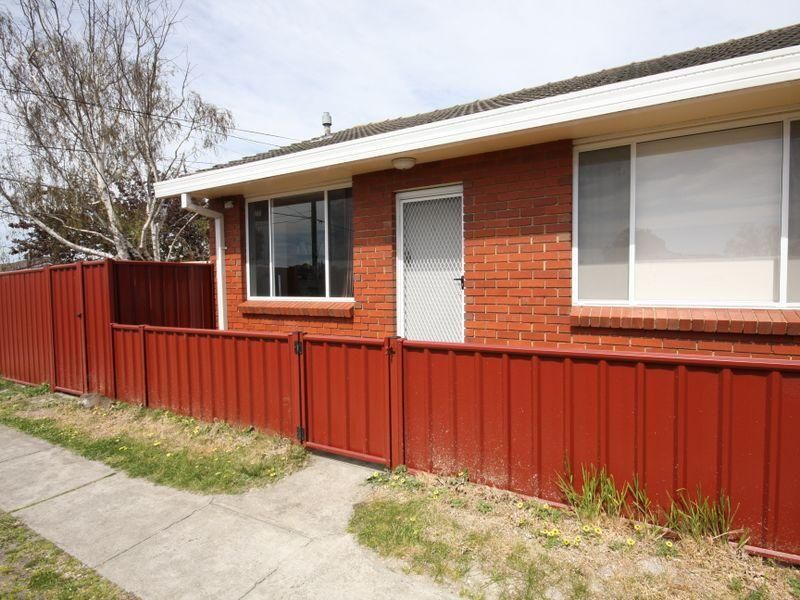 1/99 Scotsburn Avenue, Oakleigh South Property History & Address