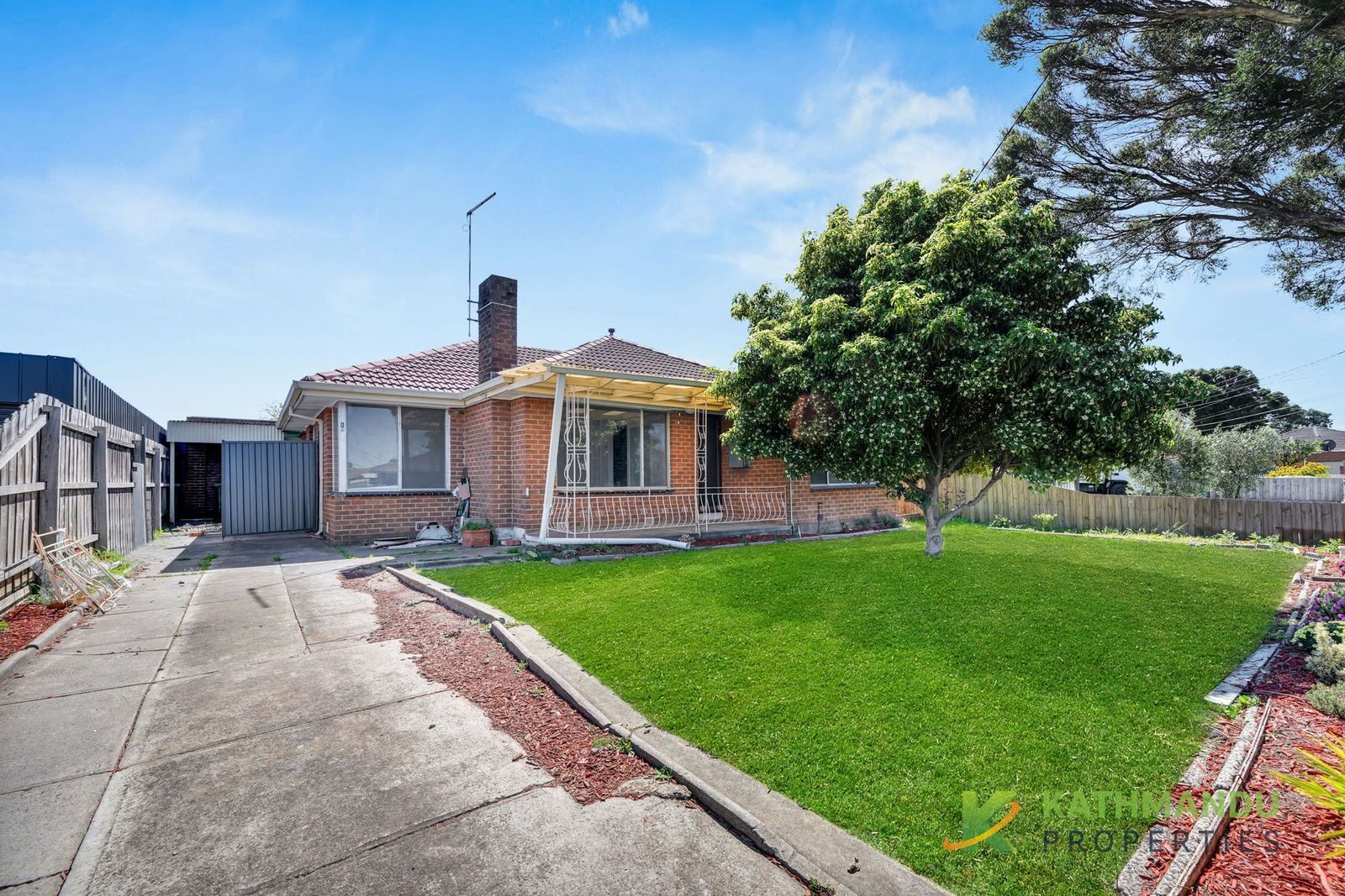 3 bedrooms House in 15 Alfred Avenue THOMASTOWN VIC, 3074