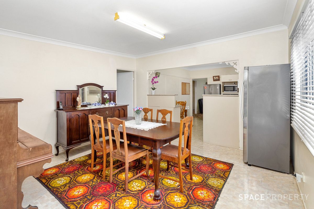 43 Moulton Street, Ashgrove QLD 4060, Image 2