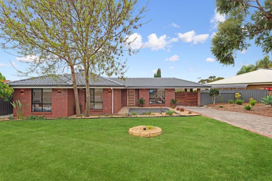 3 bedrooms House in 46 Tareena Street CRAIGMORE SA, 5114