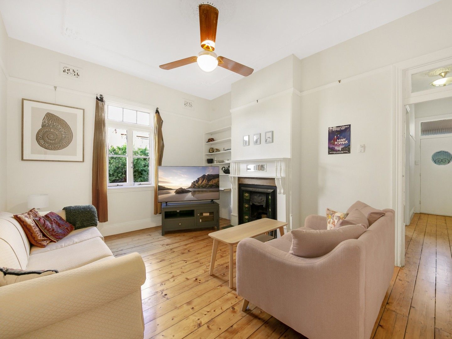 4 bedrooms House in 19 Brown Street BRONTE NSW, 2024