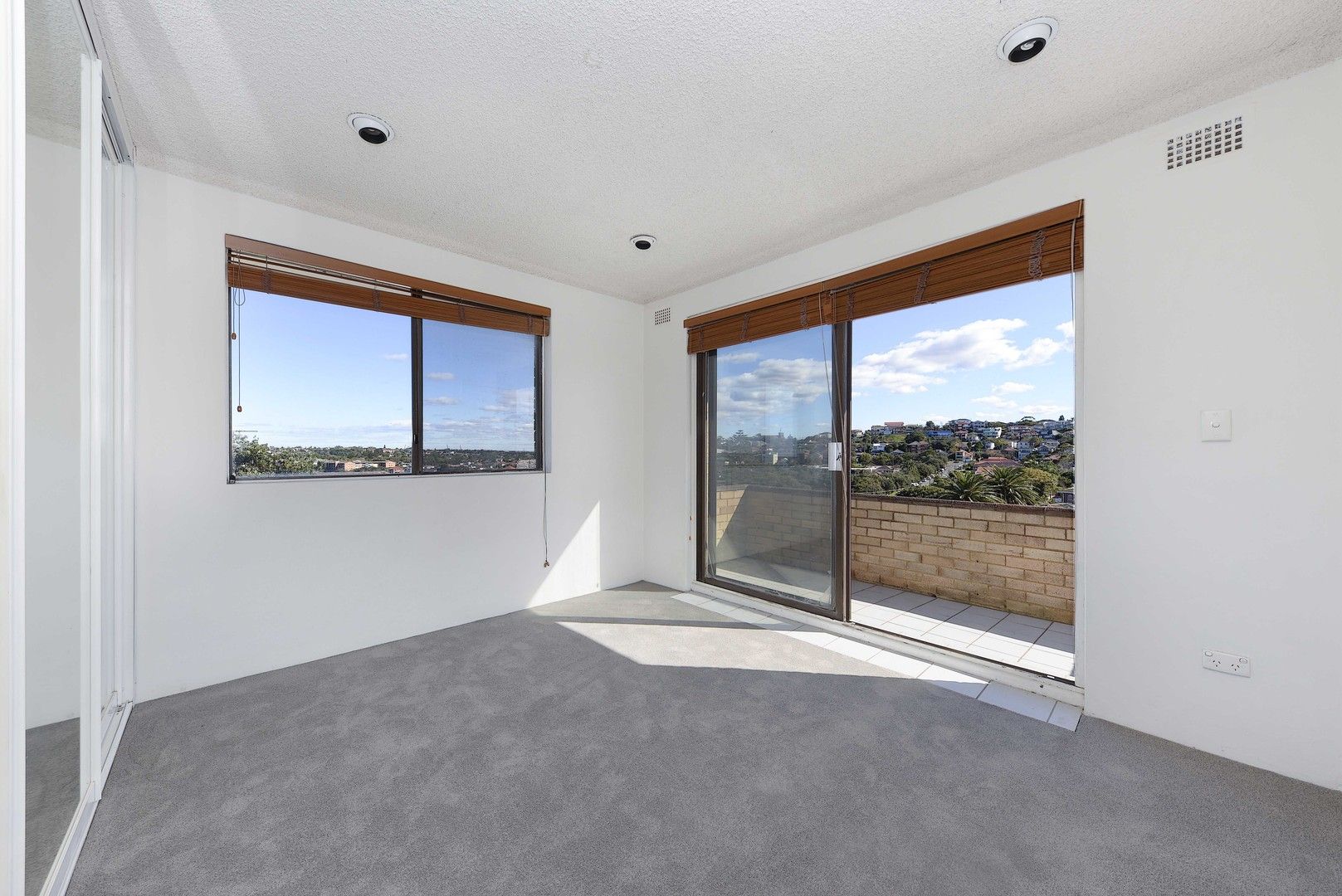 3 bedrooms Apartment / Unit / Flat in 6/59 Duncan Street MAROUBRA NSW, 2035