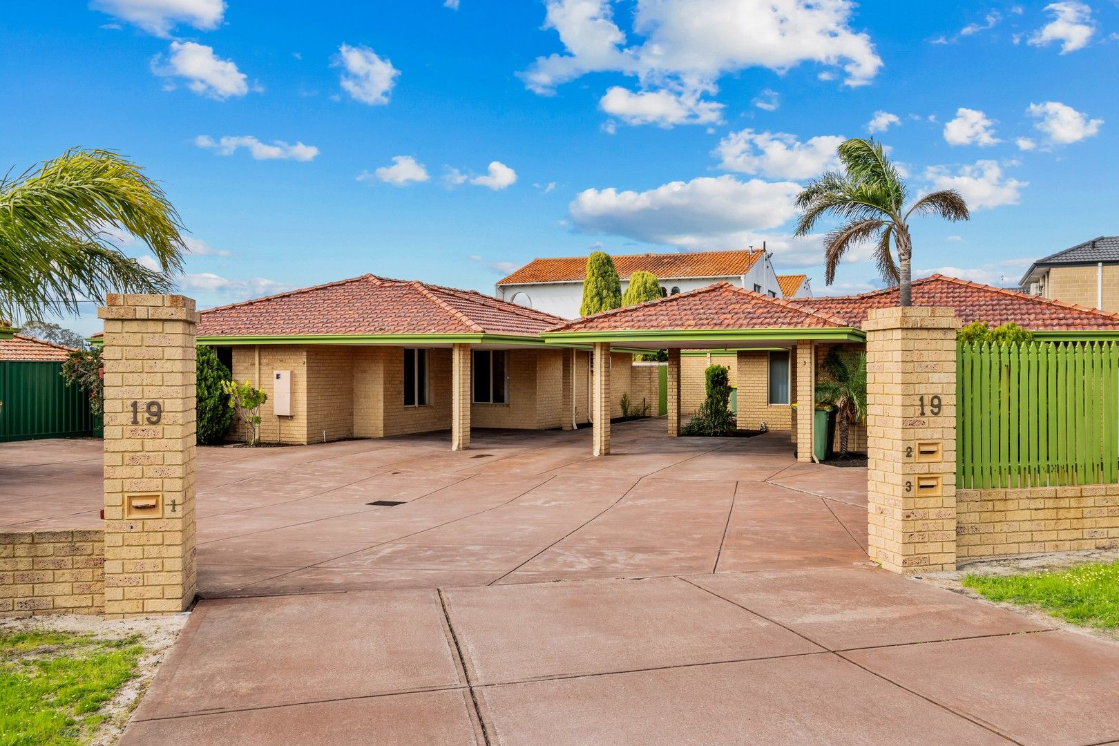 3 bedrooms Apartment / Unit / Flat in 2/19 Murdoch Ct PARKWOOD WA, 6147