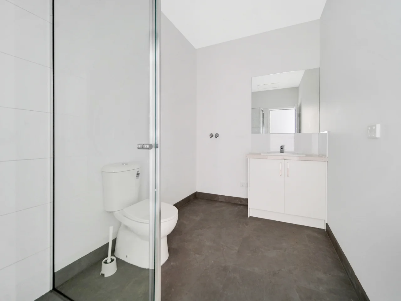 Additional image 4 of 4/12 Kanooka Grove, Doveton VIC 3177