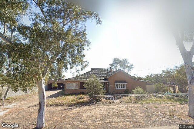 3 bedrooms House in 65 Bates Street MERREDIN WA, 6415