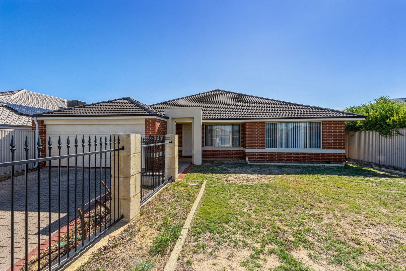 4 bedrooms House in 26 Makybe Drive BALDIVIS WA, 6171