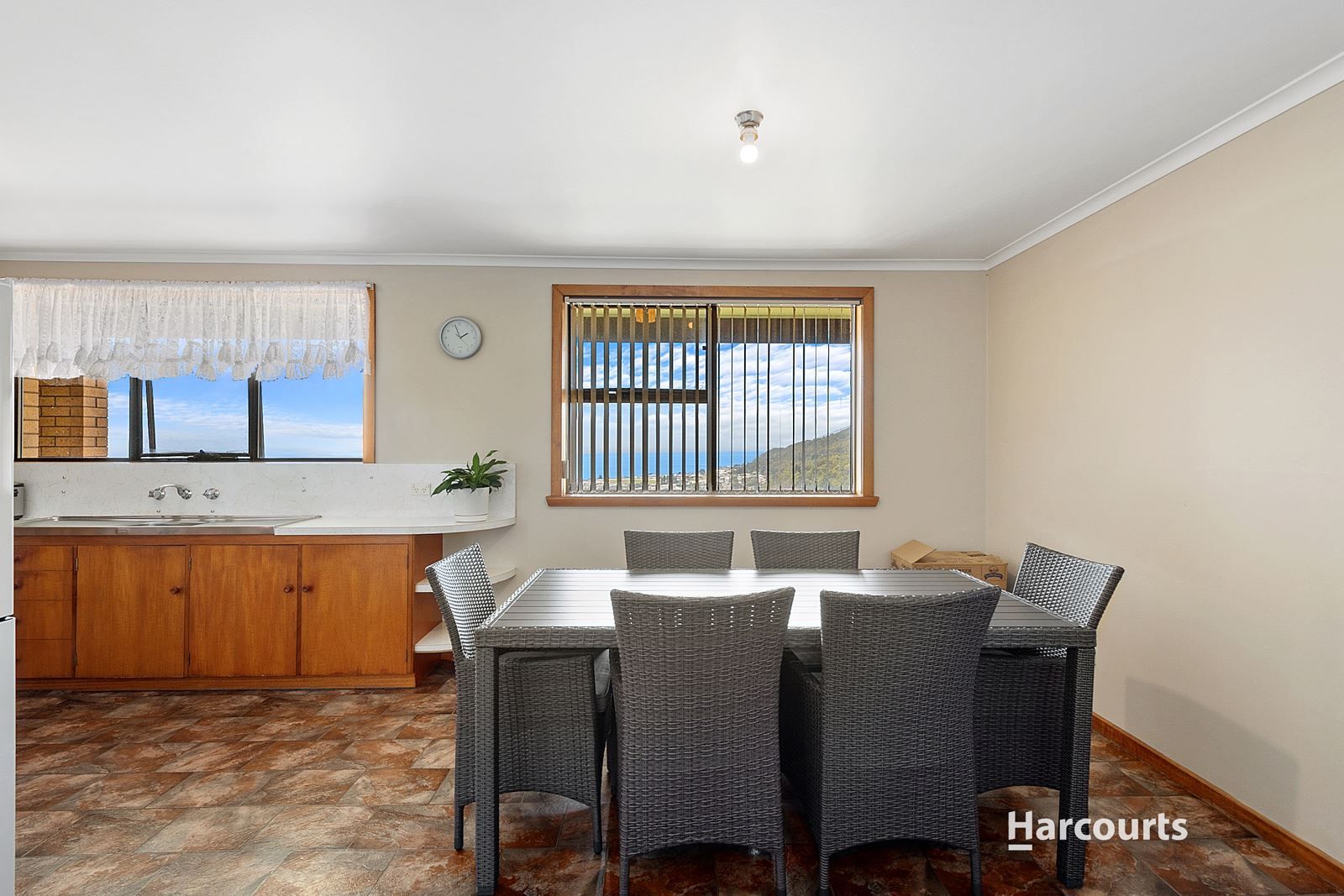 2 Laurel Court, Havenview TAS 7320, Image 2