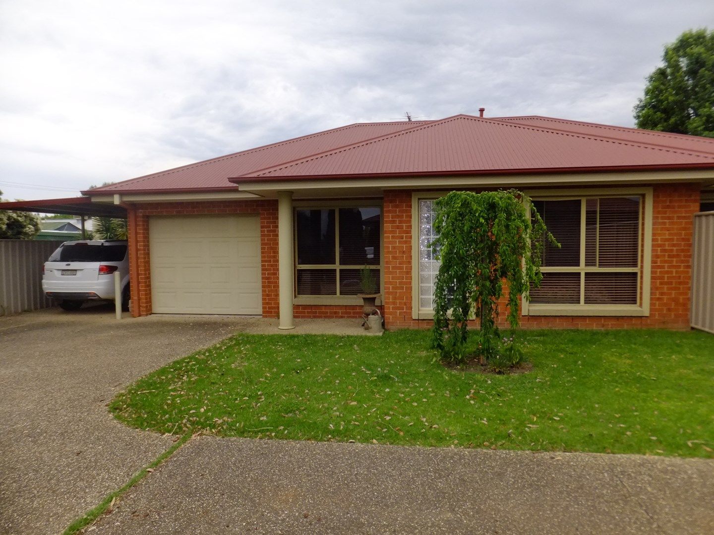 3 bedrooms Townhouse in 3/570 Buchhorn Street LAVINGTON NSW, 2641