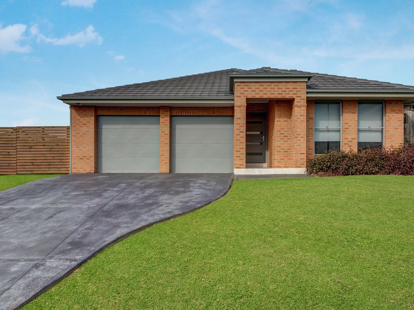 17 Finch Crescent, Aberglasslyn NSW 2320, Image 1