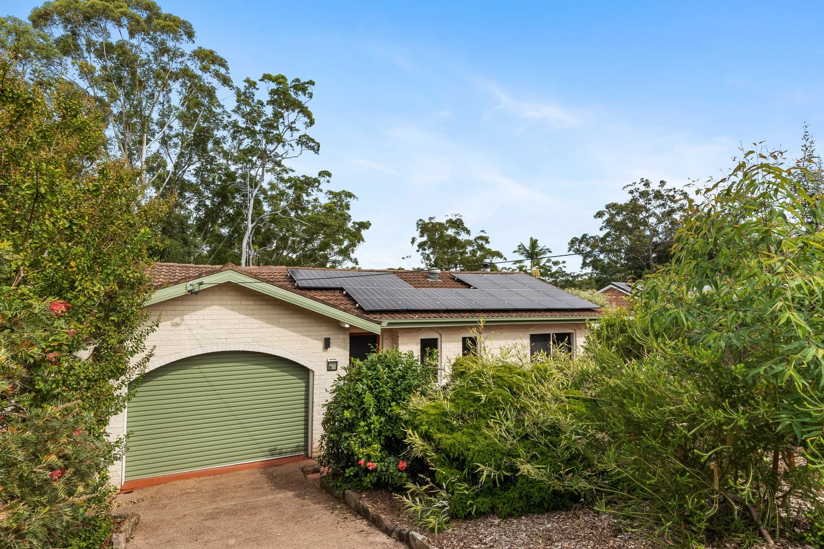 Primary image of 25 Thirteenth Street, Warragamba NSW 2752