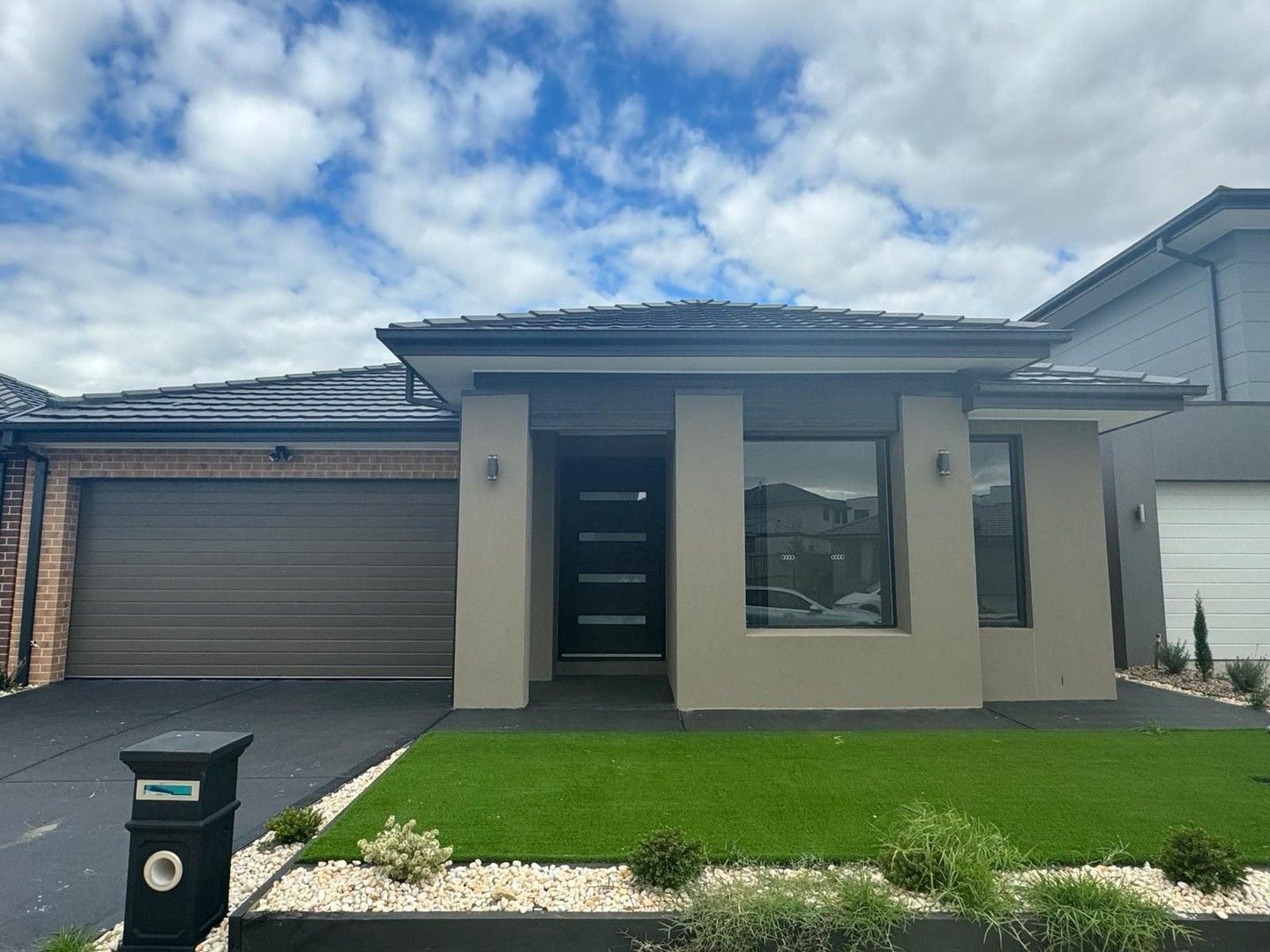 4 bedrooms House in 15 Brigadier Way BERWICK VIC, 3806