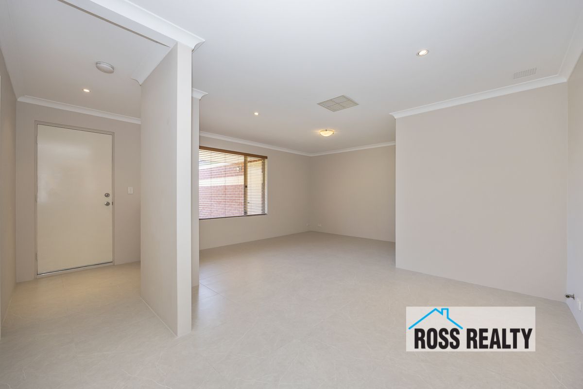 5 Clare Close, Caversham WA 6055, Image 2