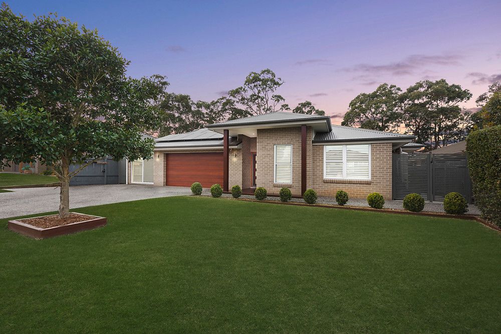 4 bedrooms House in 52 Currawong Drive PORT MACQUARIE NSW, 2444