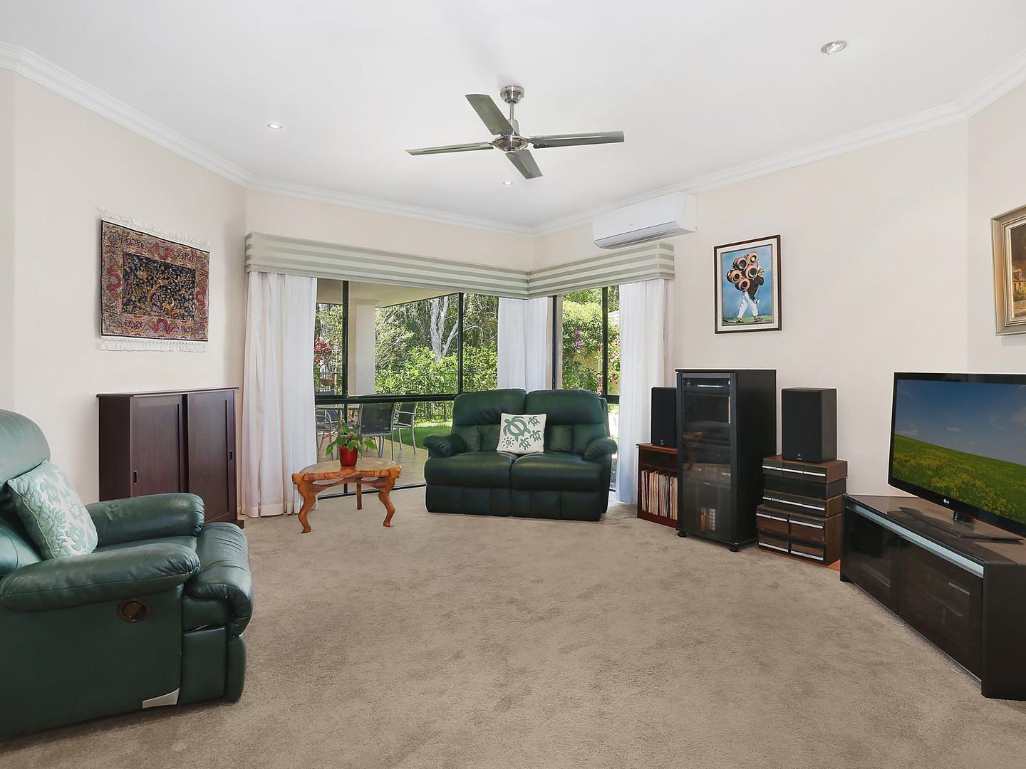 22 Traminer Court, Tweed Heads South NSW 2486, Image 2