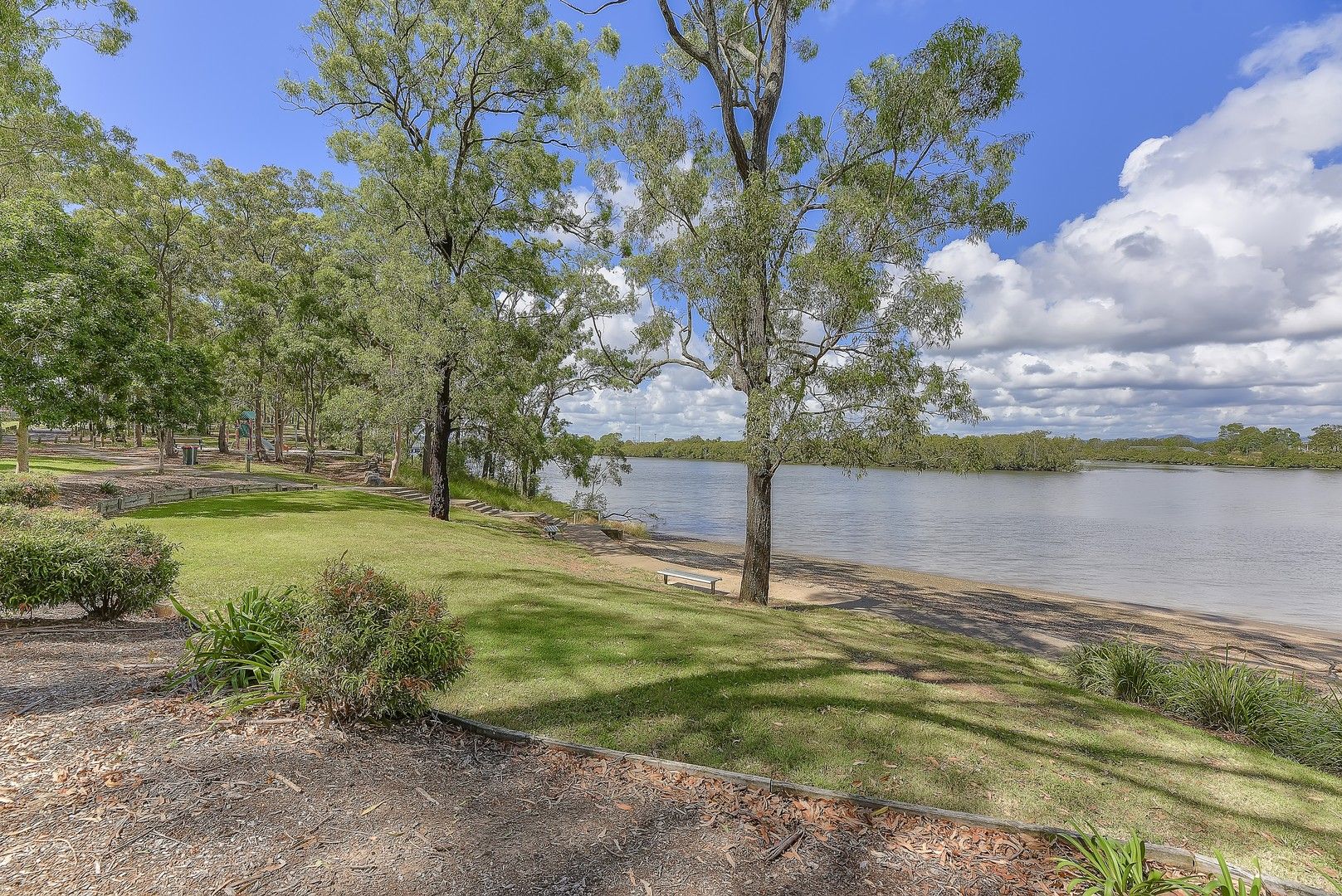4 bedrooms House in 21 Wagner Rd MURRUMBA DOWNS QLD, 4503