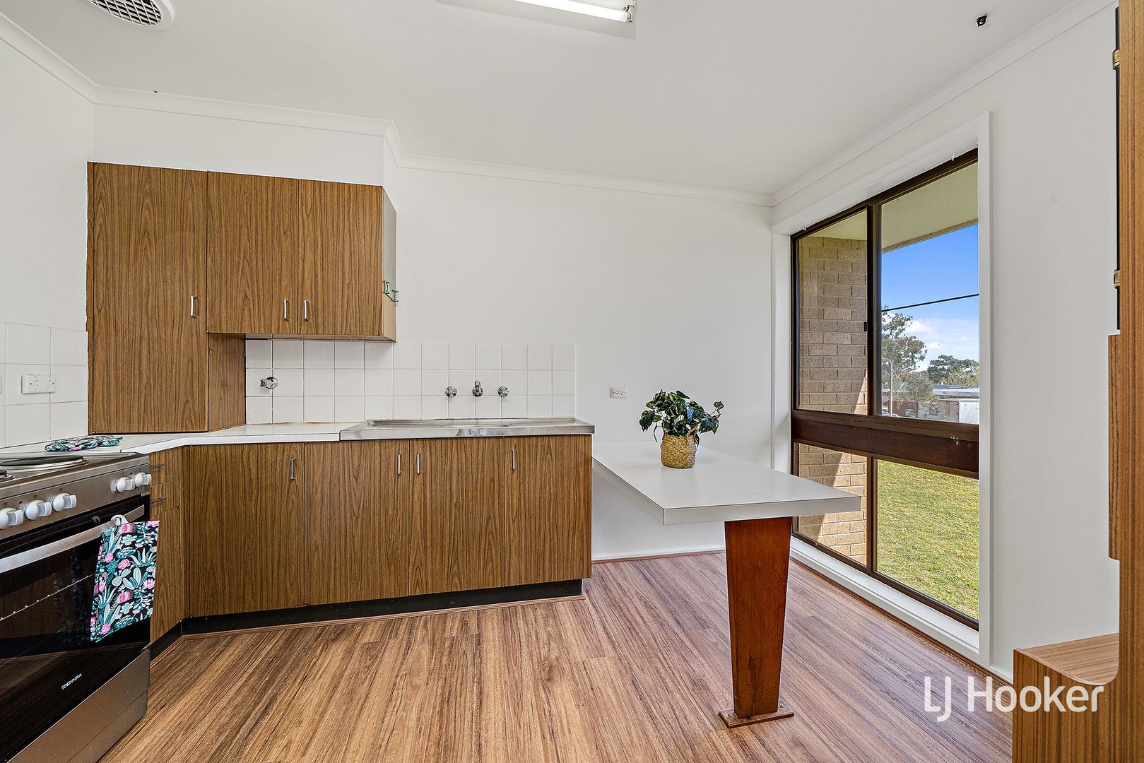 8/9 Keith Street, Scullin ACT 2614, Image 2