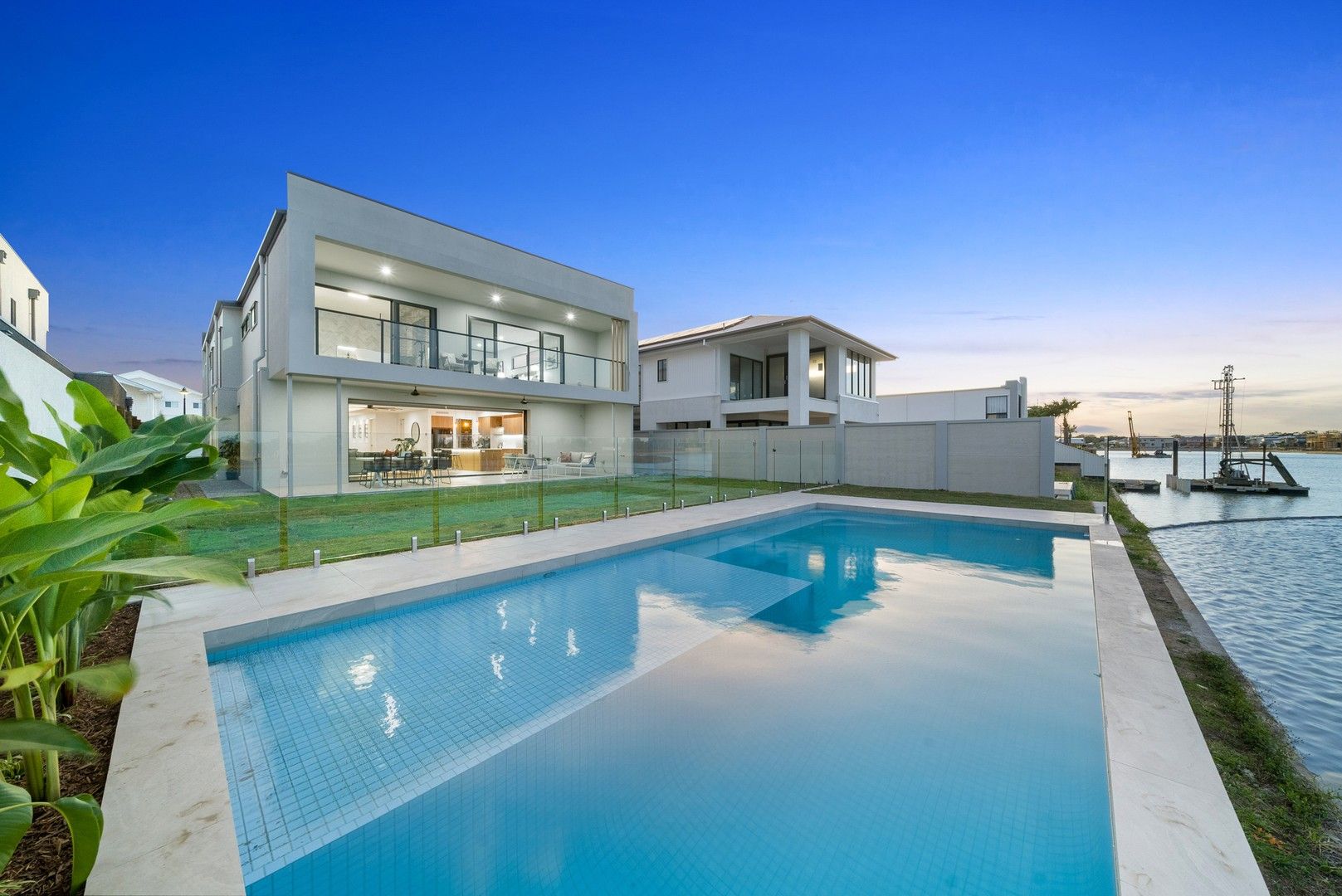 5 bedrooms House in 69 Aqua Street NEWPORT QLD, 4020