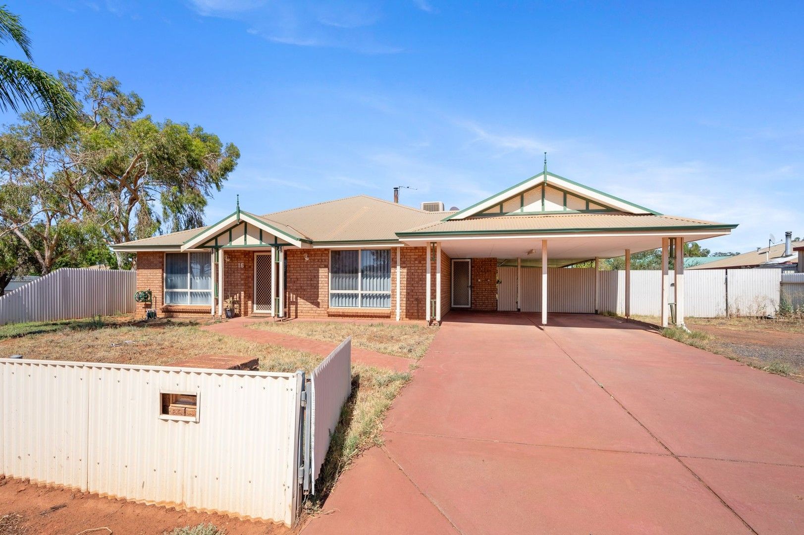 4 bedrooms House in 16 Keegan Street BOULDER WA, 6432