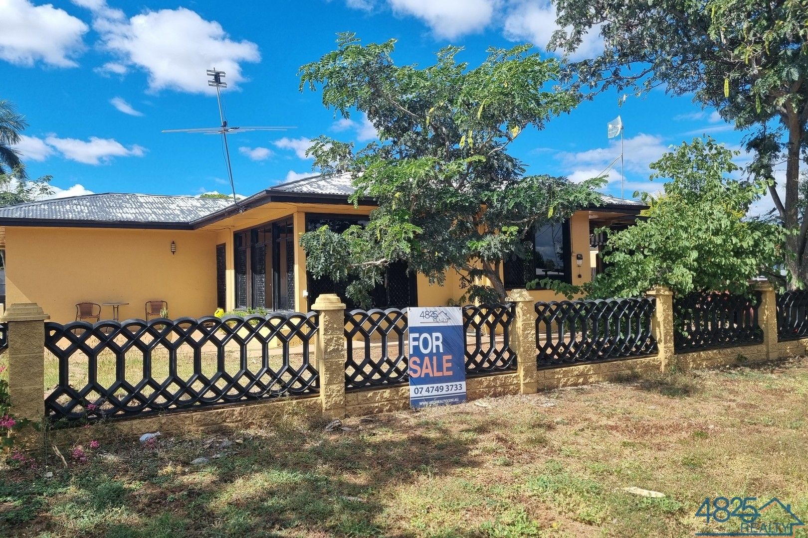 3 bedrooms House in 51 Joan Street MOUNT ISA QLD, 4825