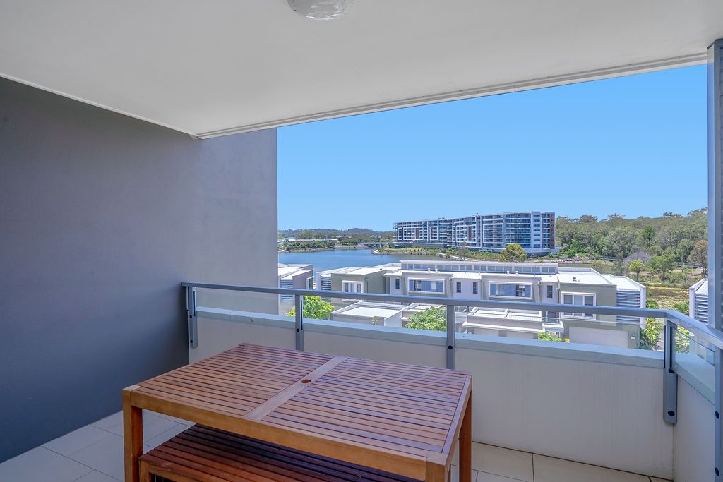 2 bedrooms Apartment / Unit / Flat in 29 VARSITY PARADE VARSITY LAKES QLD, 4227