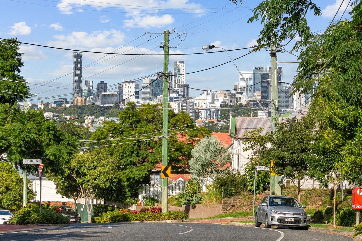 4 bedrooms House in 242 Latrobe Terrace PADDINGTON QLD, 4064