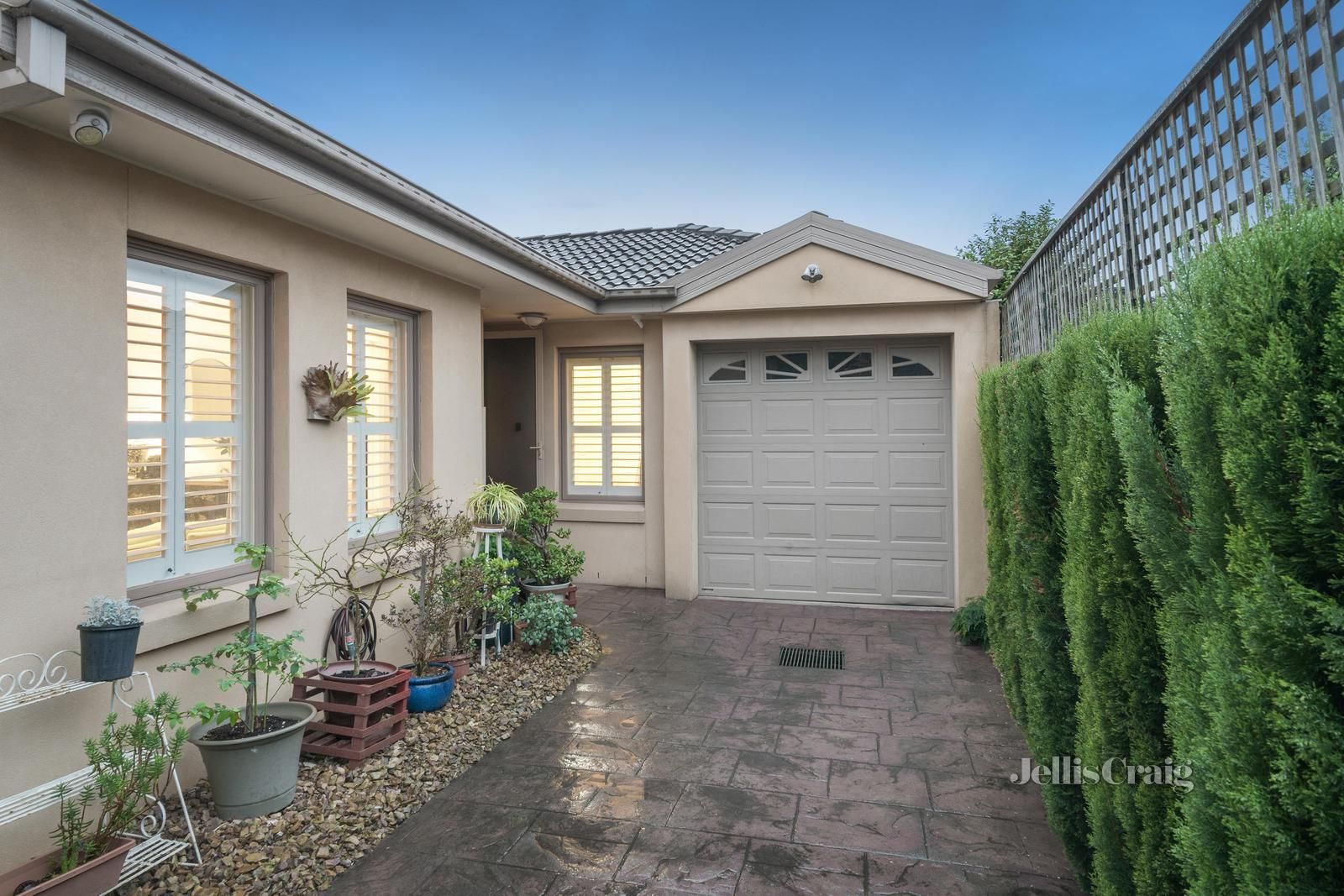 2/32 Mimosa Road, Carnegie VIC 3163, Image 0