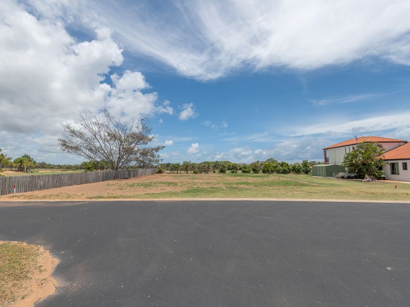 30 Chantelle Circuit, Coral Cove QLD 4670, Image 2