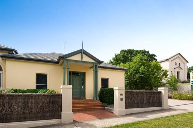 Picture of 10 & 10a/11 Camp Street, DAYLESFORD VIC 3460