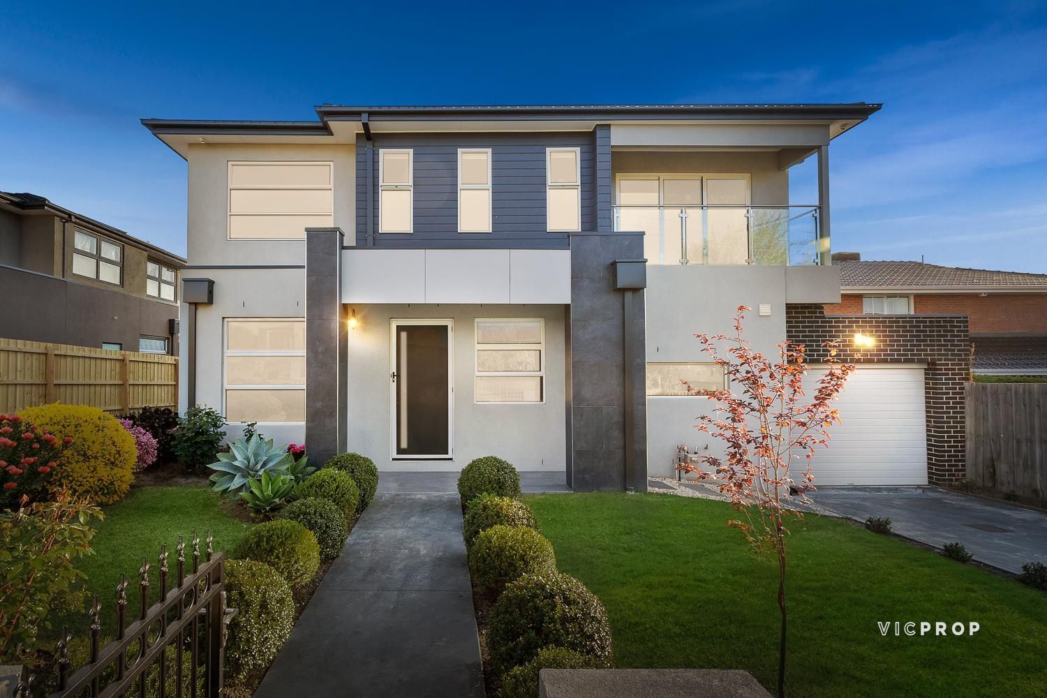 4 bedrooms Townhouse in 1/18 Monaco Street DONCASTER VIC, 3108
