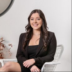 Nitschke Real Estate - Kristy Persello