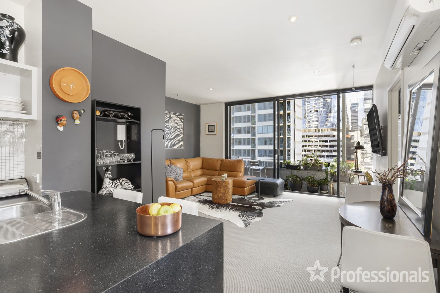 910/639 Little Bourke Street, Melbourne VIC 3000, Image 2