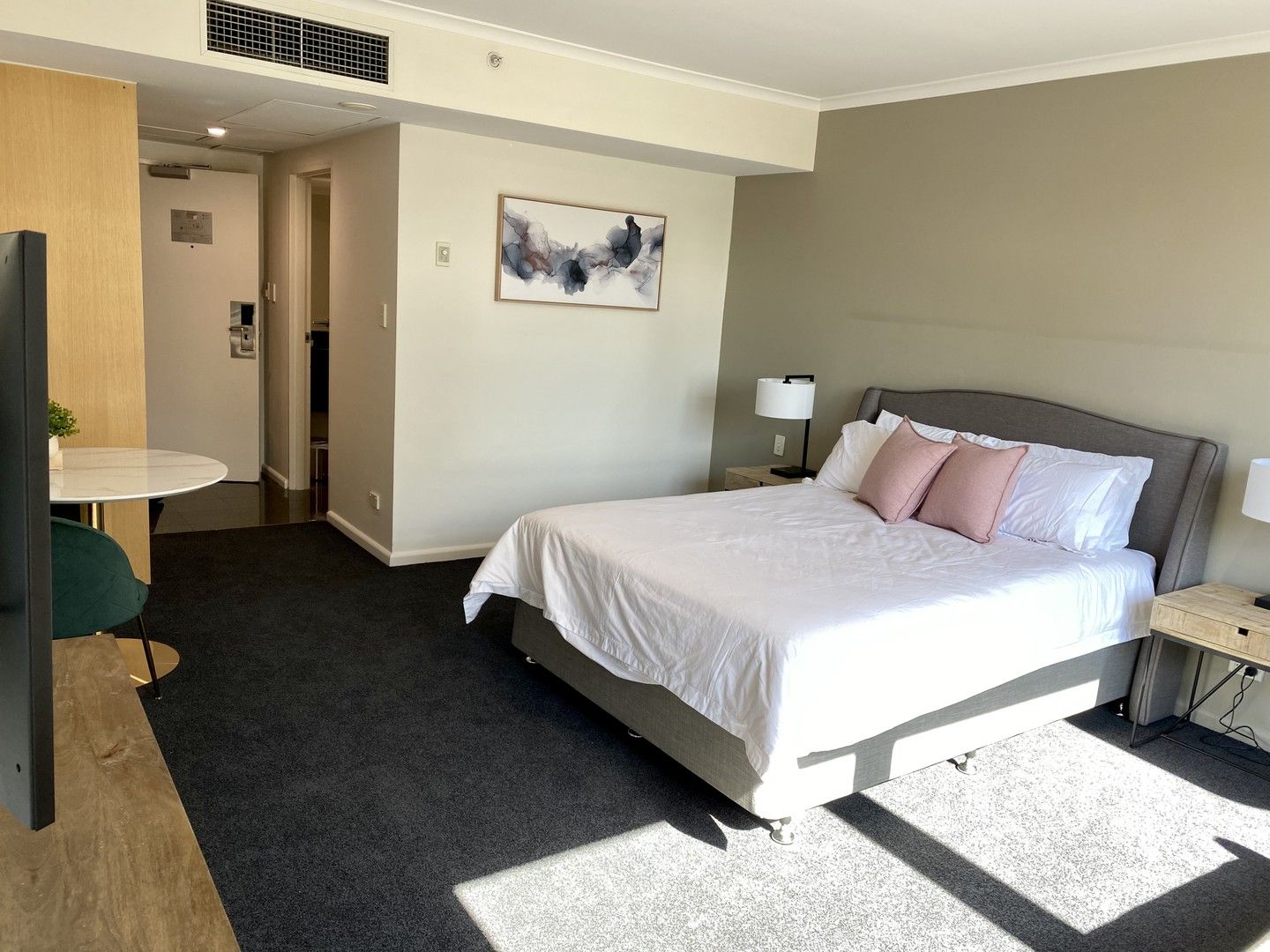 1 bedrooms Apartment / Unit / Flat in 413/1-3 Valentine Ave PARRAMATTA NSW, 2150