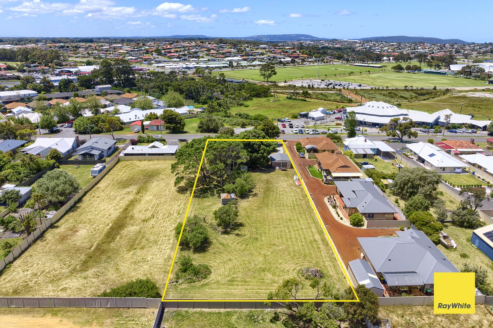 17 Pioneer Road, Centennial Park WA 6330, Image 2