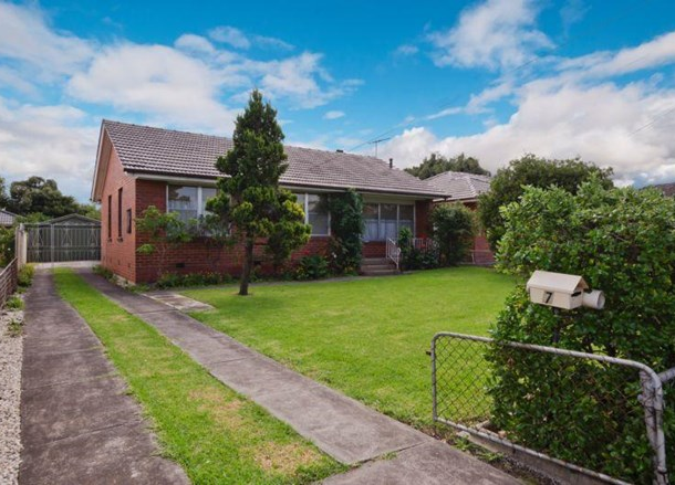 7 Bradley Street, Newport VIC 3015