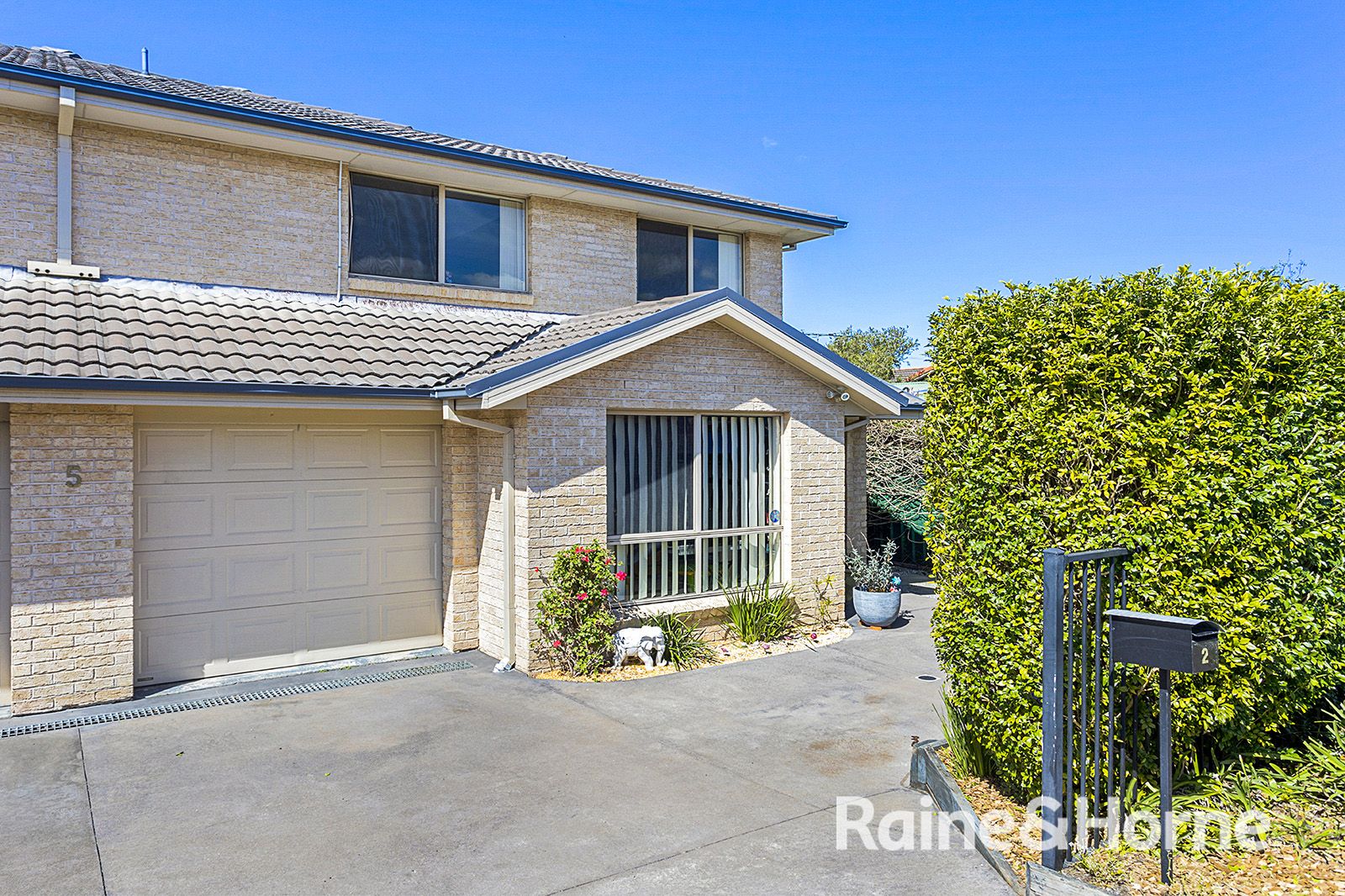 2/5 Gadd Lane, Helensburgh NSW 2508, Image 0