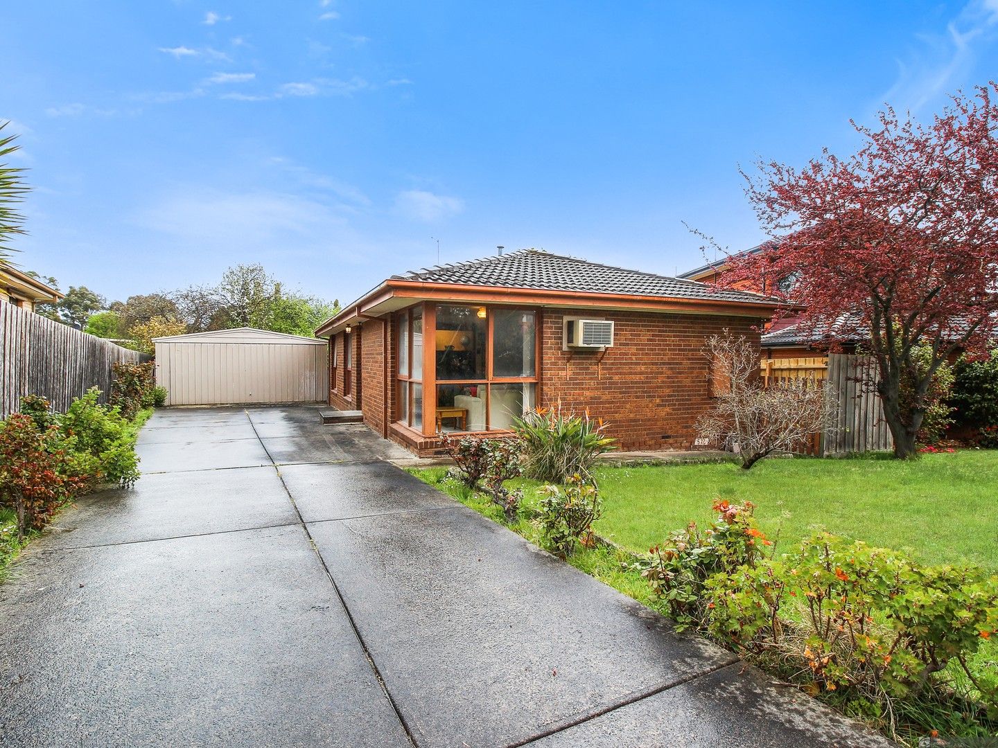 3 bedrooms House in 12 Lochalsh Court ENDEAVOUR HILLS VIC, 3802